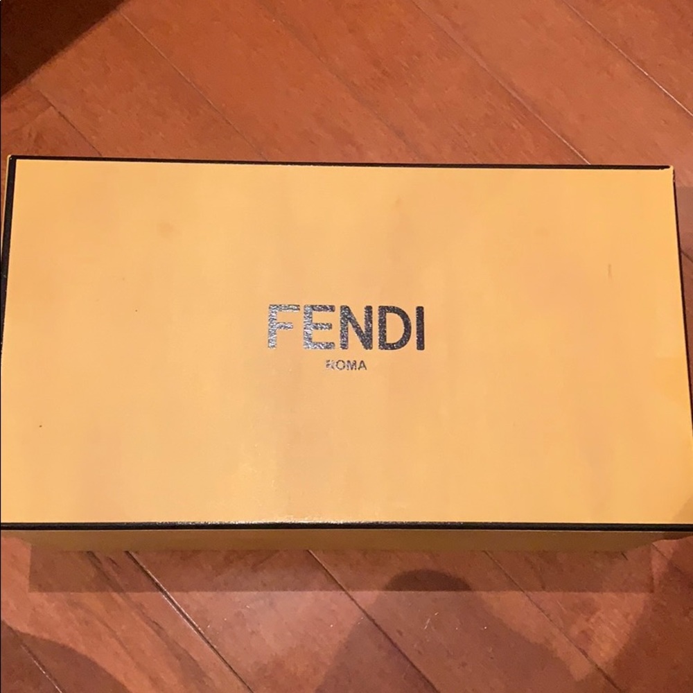 Fendi Slides